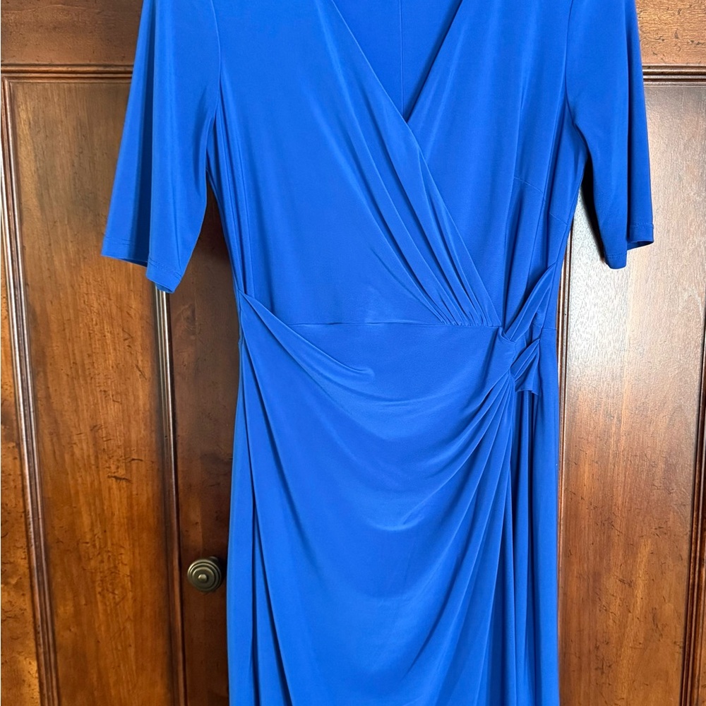 Lauren Ralph Lauren wrap dress size 4 in beautiful azure blue